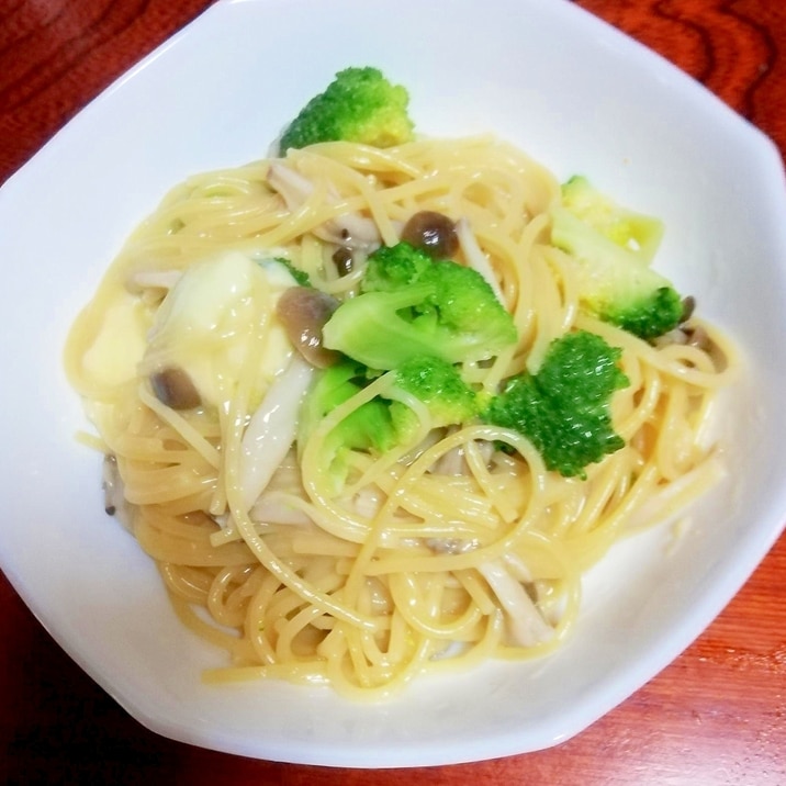 フライパンで!ブロッコリーの味噌クリームパスタ